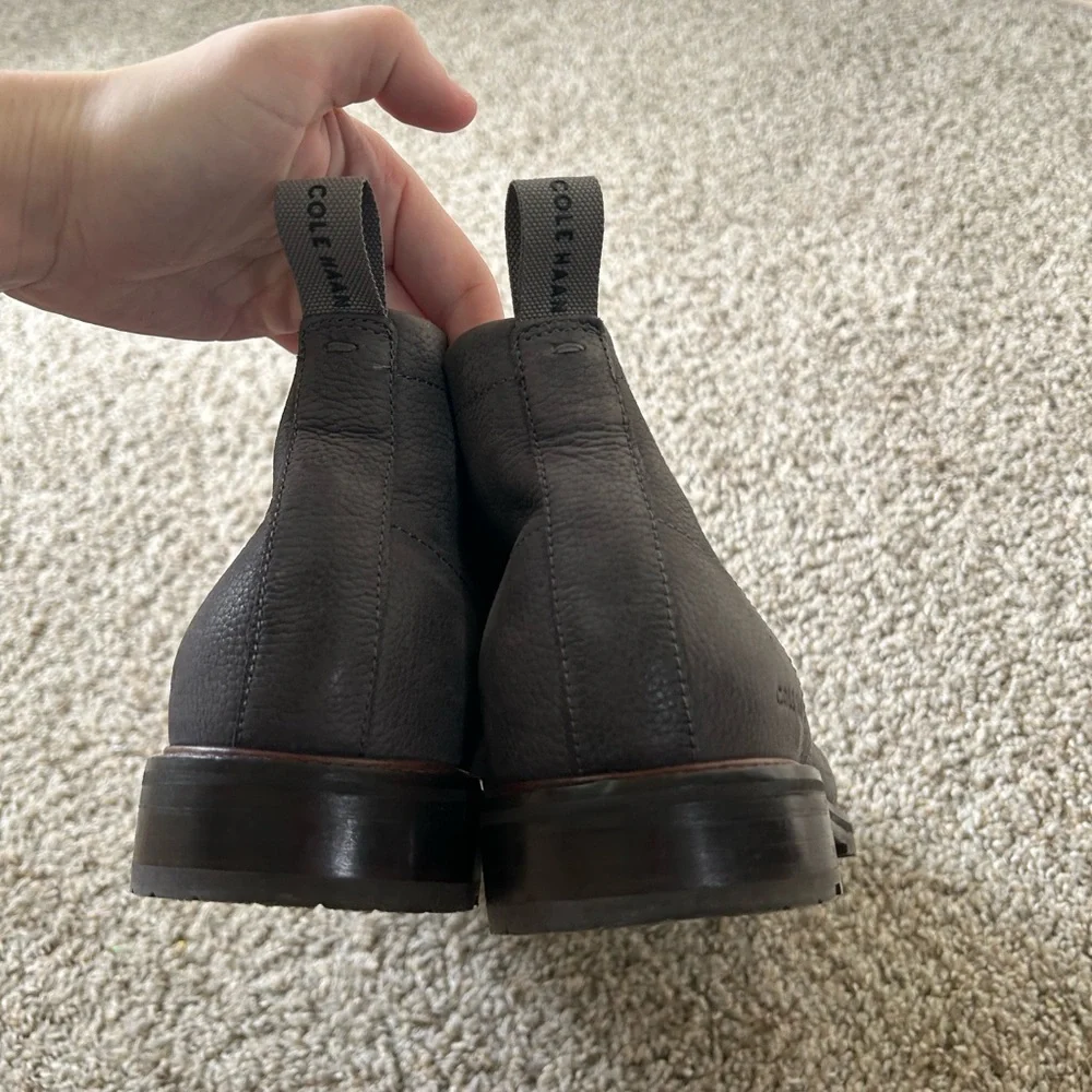 Cole Haan Berkshire Lug Chukka Boots Pavement Gray Men's Size 9 Leather Nubuck